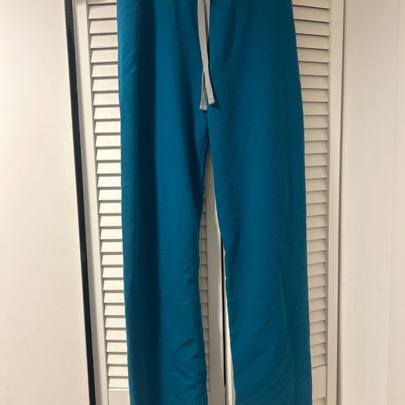 FIGs pants - Picture 2 of 2